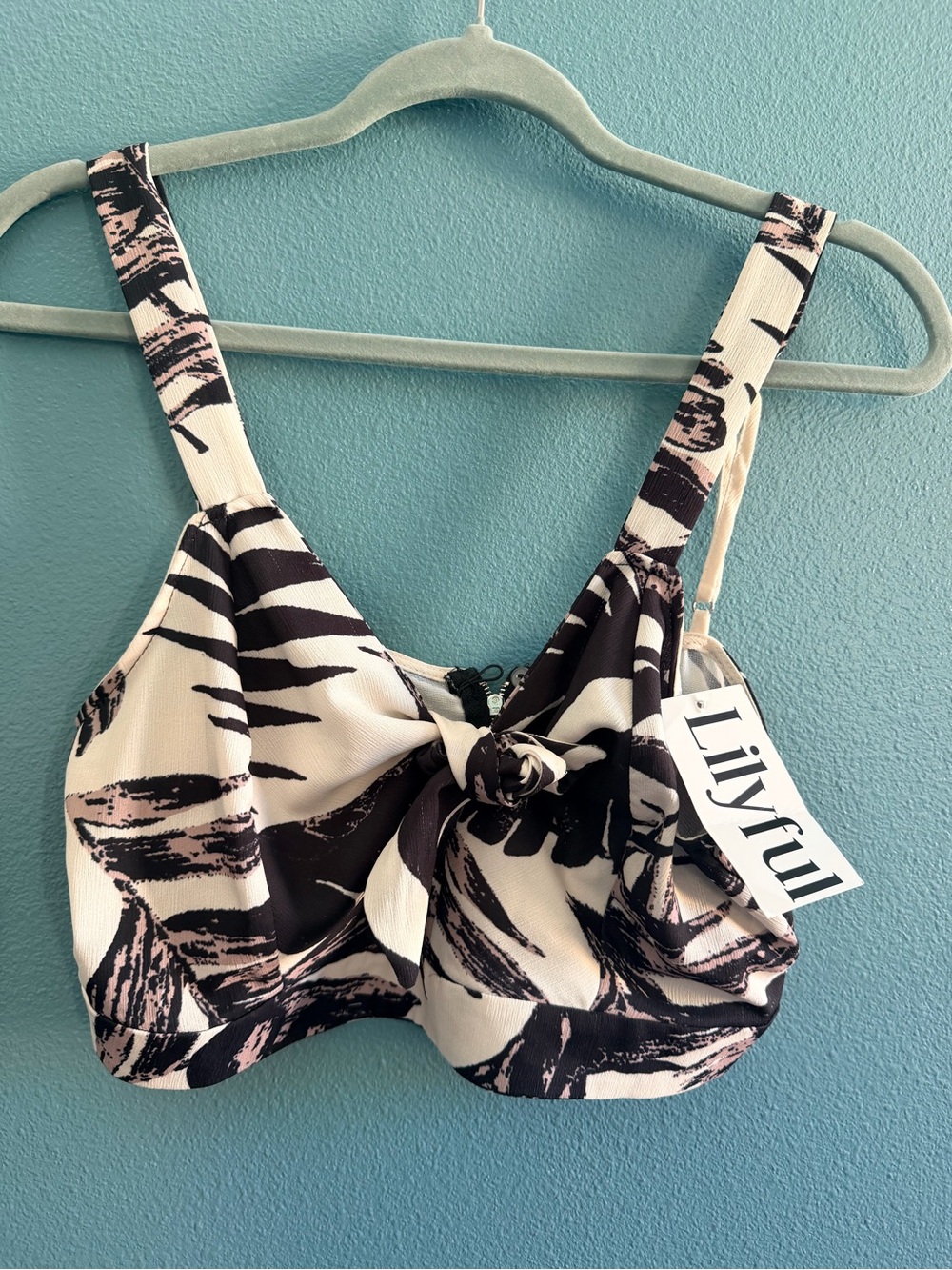 Lilyful Black & Cream Printed Tie-Front Crop Top